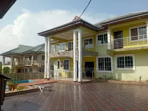 5bdrm House in Hometrust Properties, Akuapim South for sale