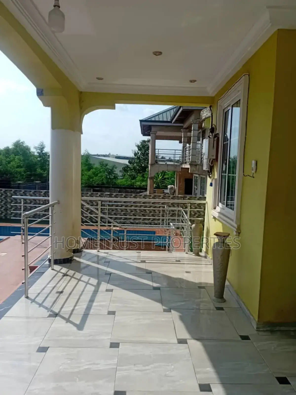 5bdrm House in Hometrust Properties, Akuapim South for sale