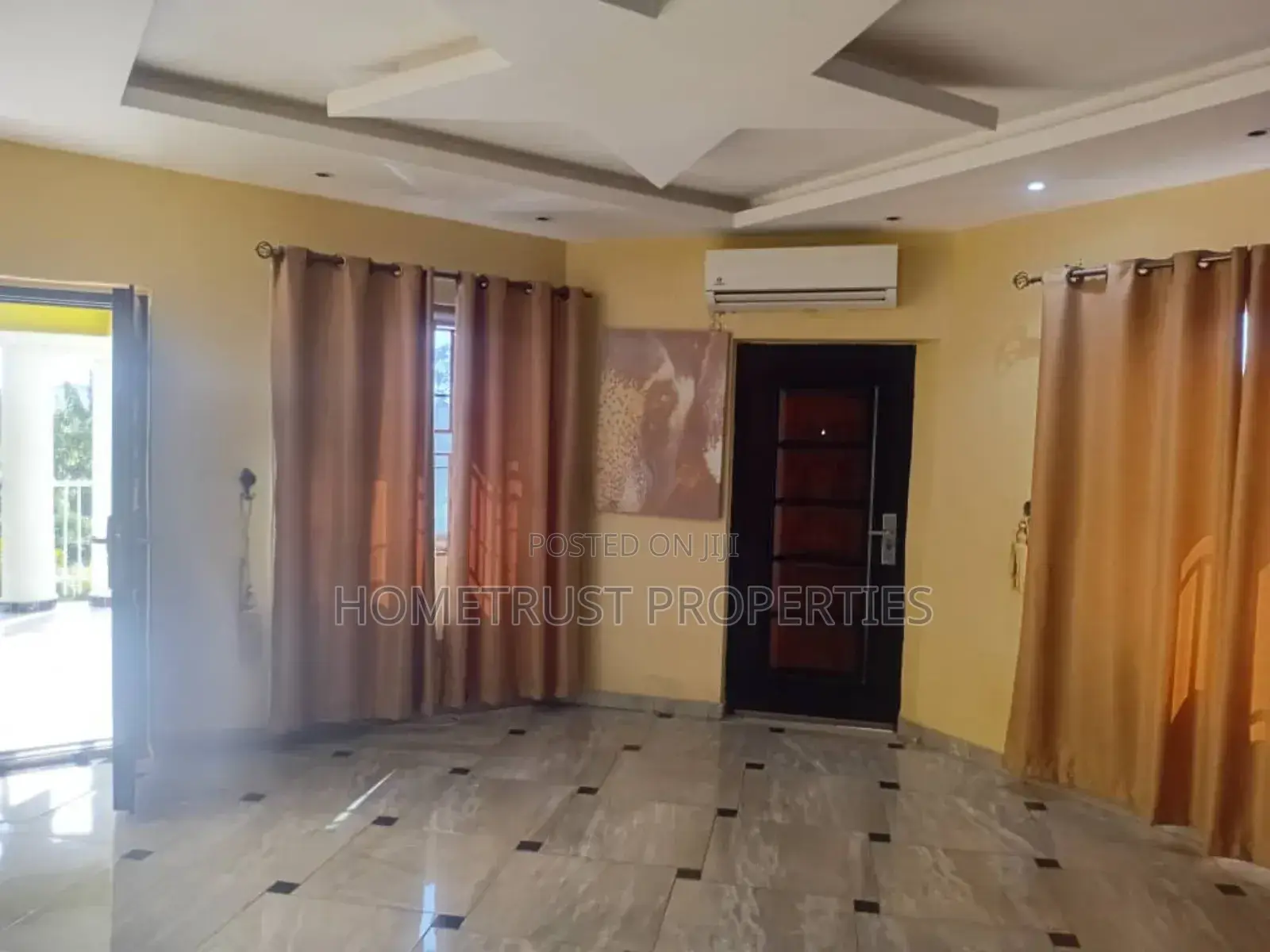 5bdrm House in Hometrust Properties, Akuapim South for sale