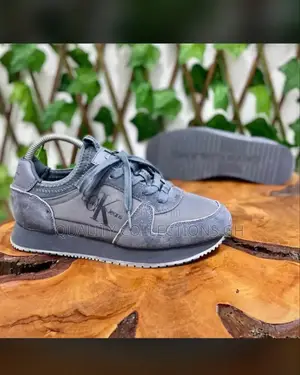 Calvin Klien Ash