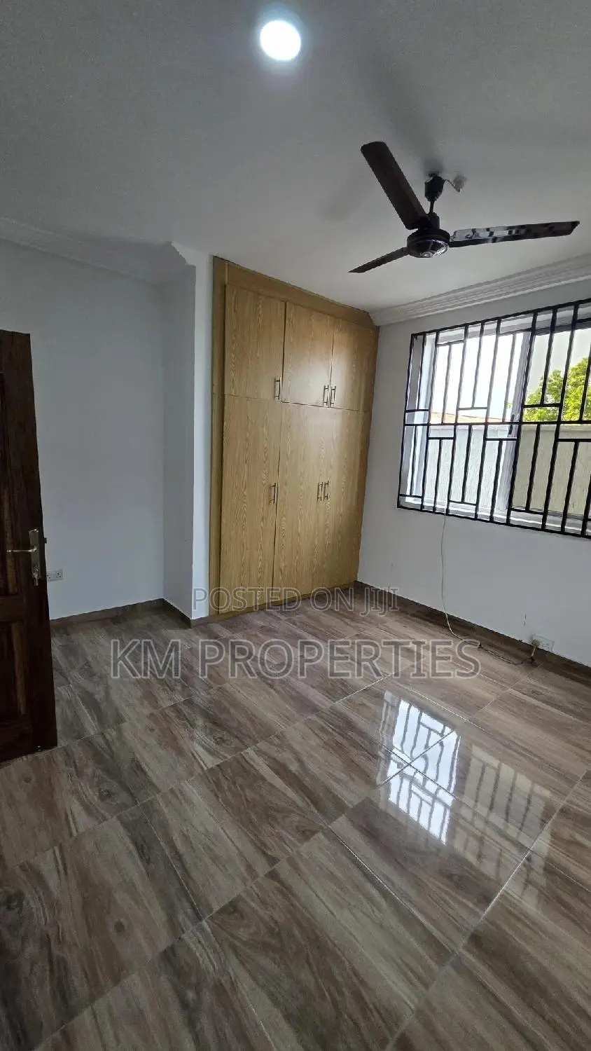 2bdrm Apartment in Haasto, Legon, Haatso for rent