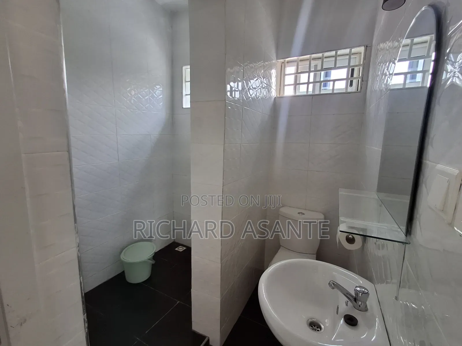 Spacious 1 Bedroom Airbnb Apartment at Kwabenya KFC
