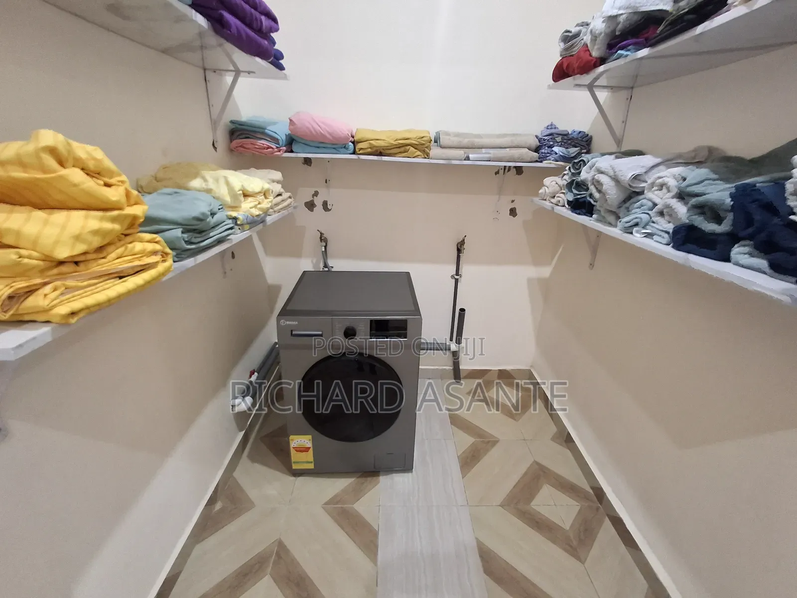 Spacious 1 Bedroom Airbnb Apartment at Kwabenya KFC