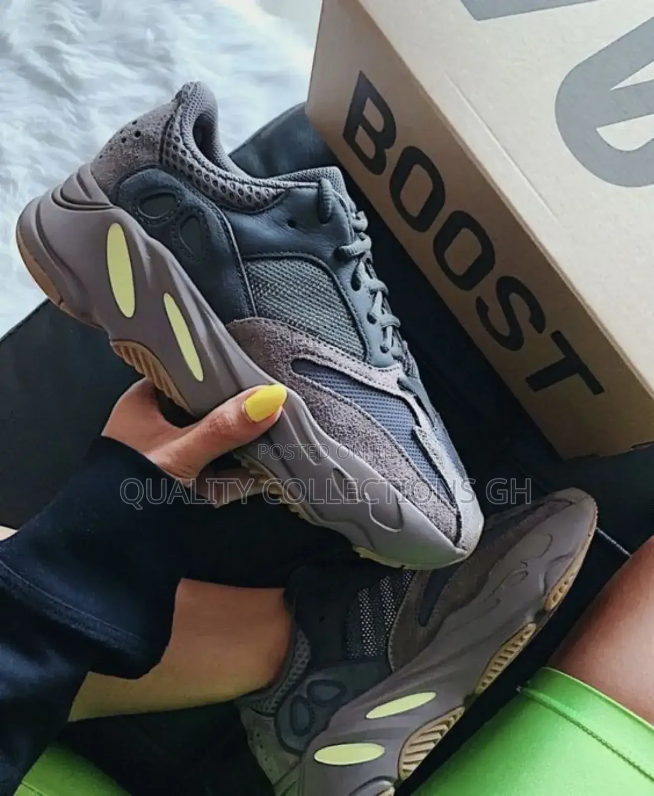 Adidas Yeezy Boost 700 Tan