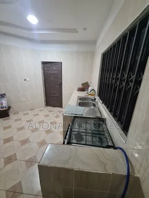 Furnished 6bdrm House in Asuofia Nketia, Kumasi Metropolitan for sale