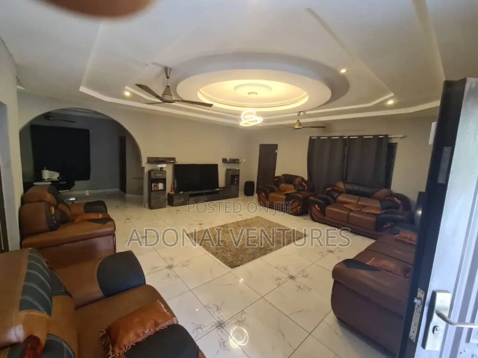 Furnished 6bdrm House in Asuofia Nketia, Kumasi Metropolitan for sale