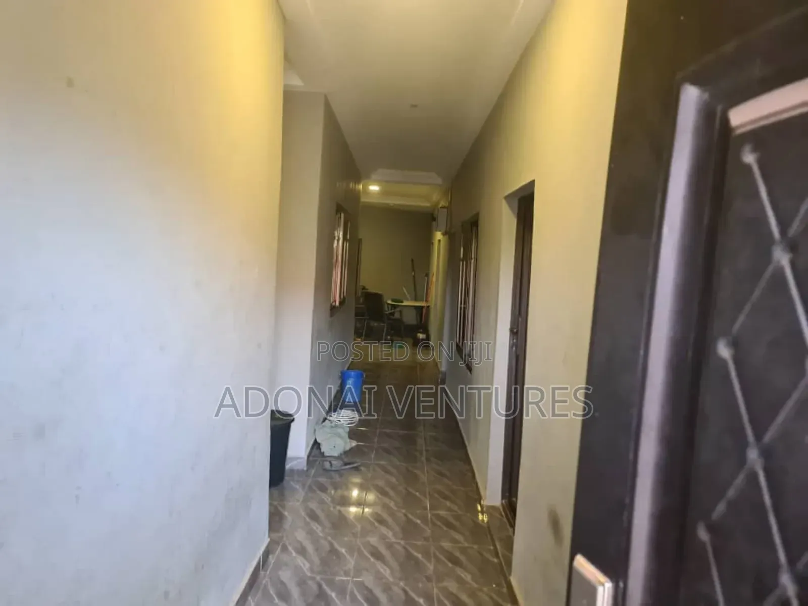 Furnished 6bdrm House in Asuofia Nketia, Kumasi Metropolitan for sale