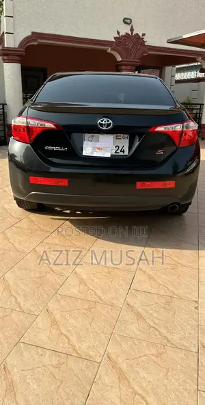 Toyota Corolla S Premium 4dr Sedan (1.8L 4cyl CVT) 2016 Black