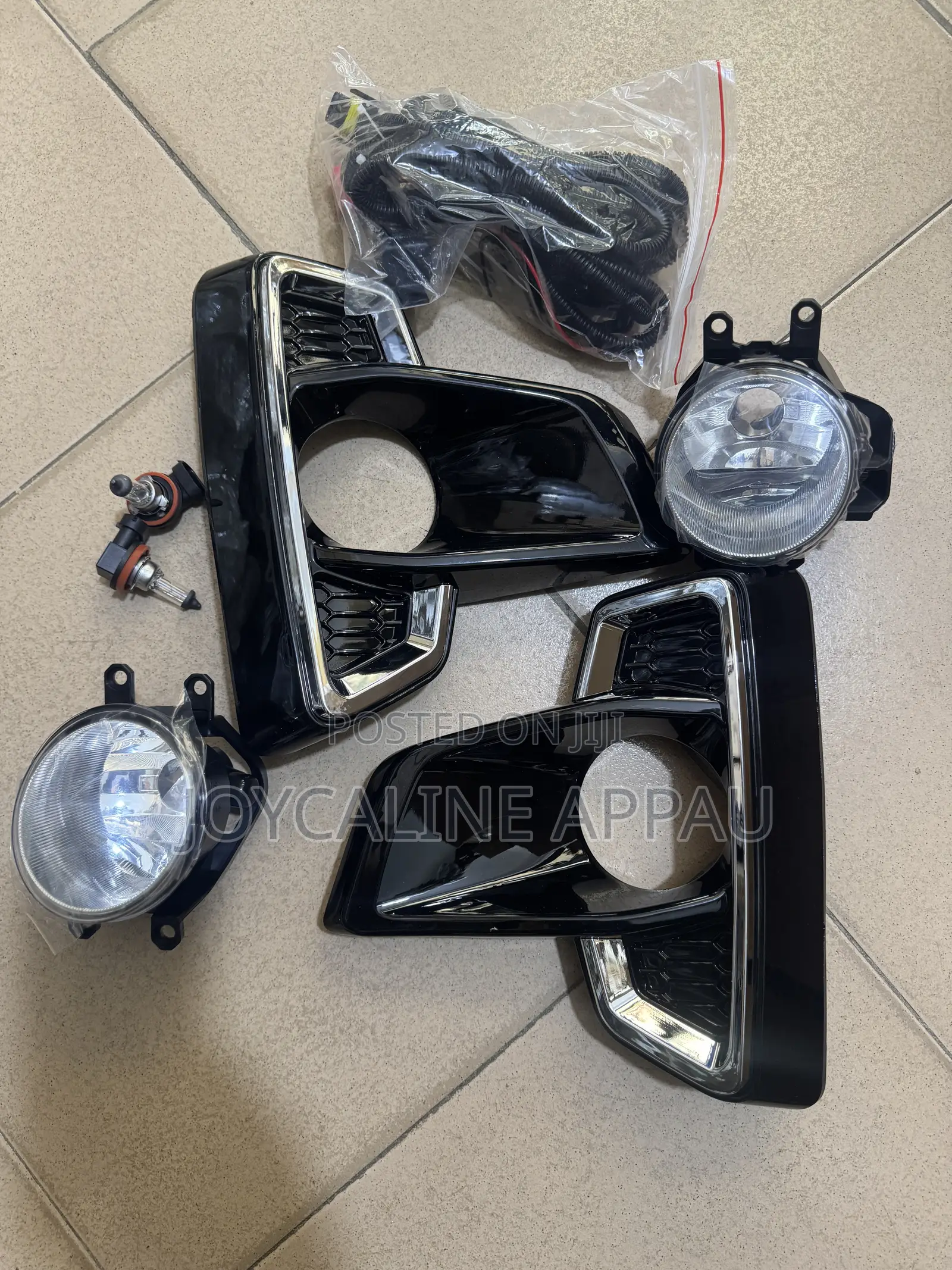 Toyota Hilux 2018 to 2020 Fog Light and Cover With Bulb