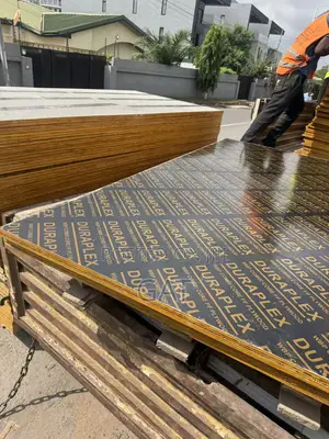 Wholesale Marine Plywood / Decking Board 18mm / Formwork / Plywood