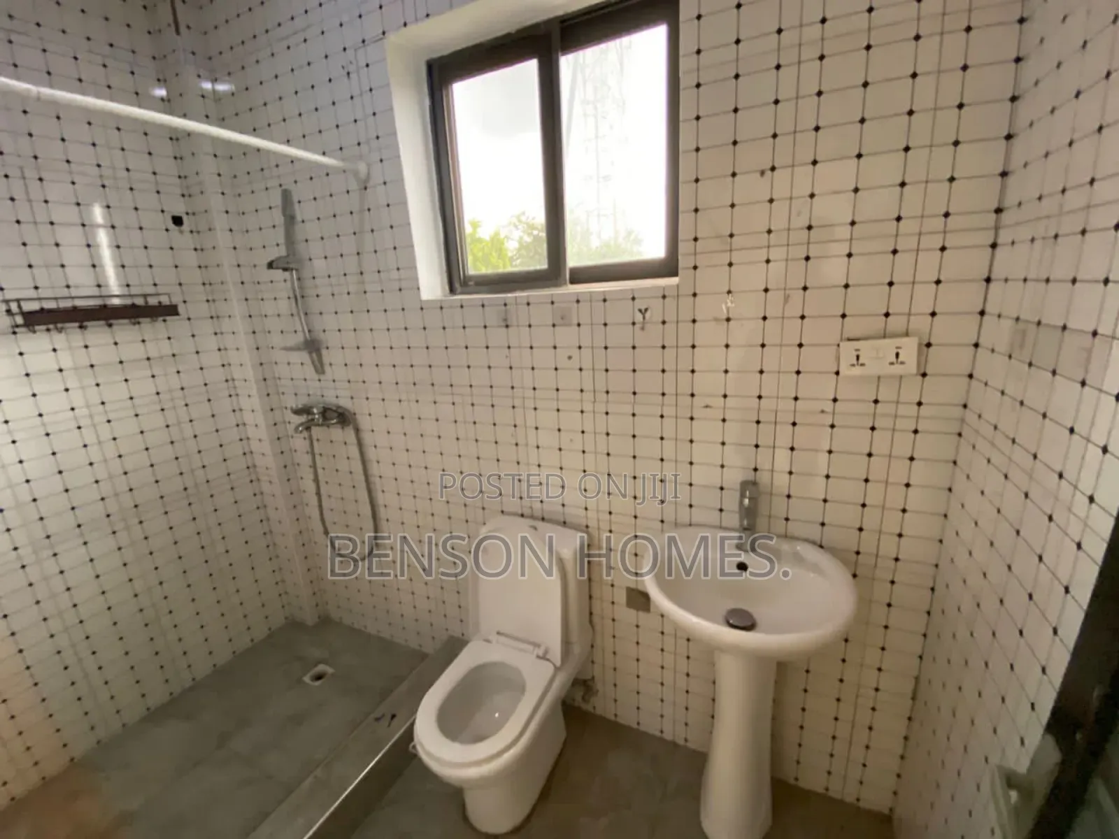 1bdrm Apartment in Spintex for rent