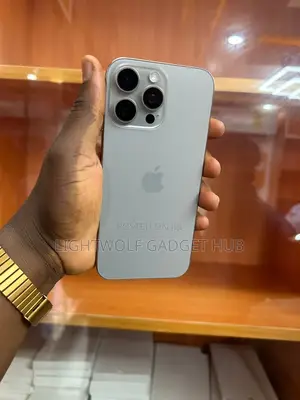 New Apple iPhone 15 Pro Max 256 GB