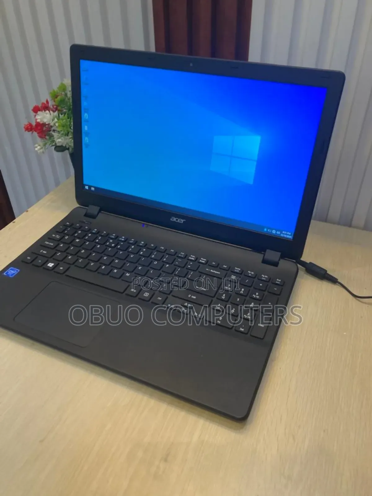 Laptop Acer 4GB Intel HDD+SSD 500GB