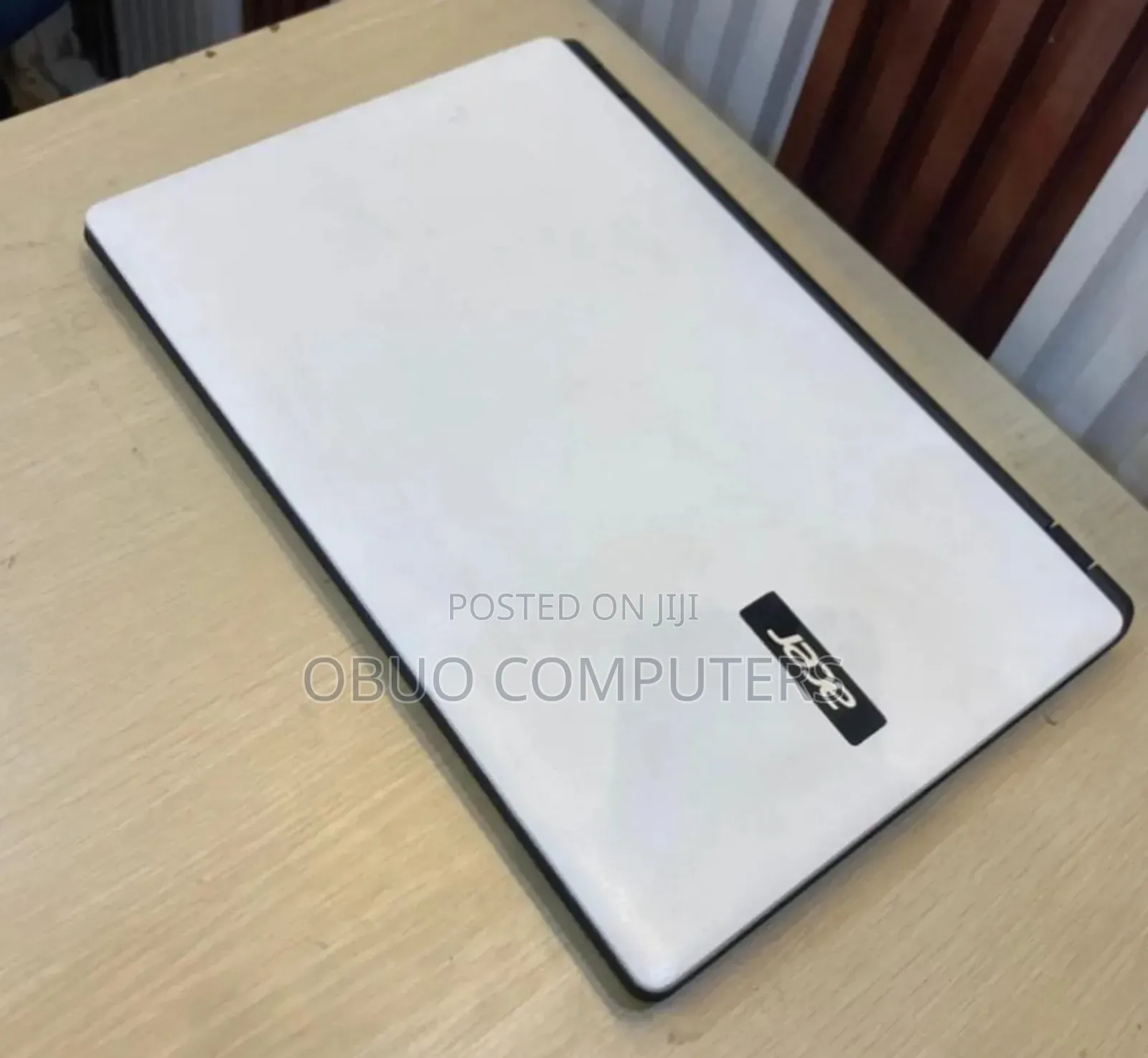 Laptop Acer 4GB Intel HDD+SSD 500GB