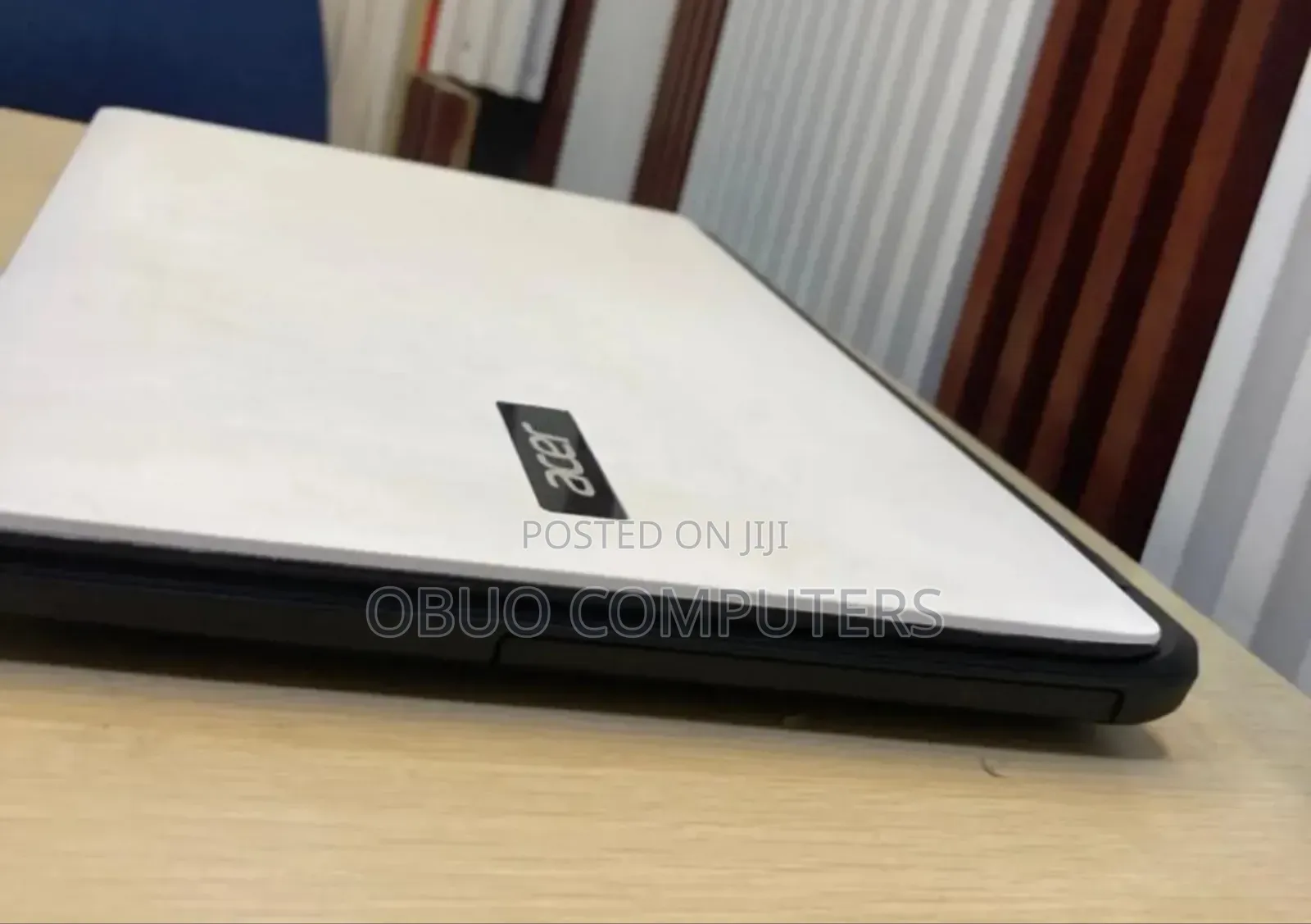 Laptop Acer 4GB Intel HDD+SSD 500GB