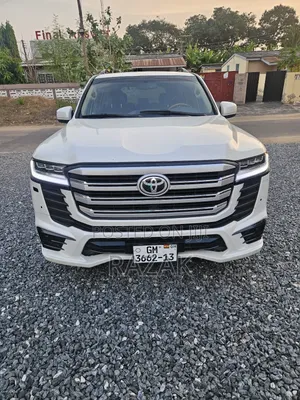 Toyota Land Cruiser 2013 White