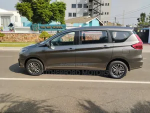 Toyota Rumion 1.5 FWD 2022 Gray
