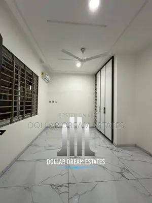 4bdrm House in Lake Side Estate for sale