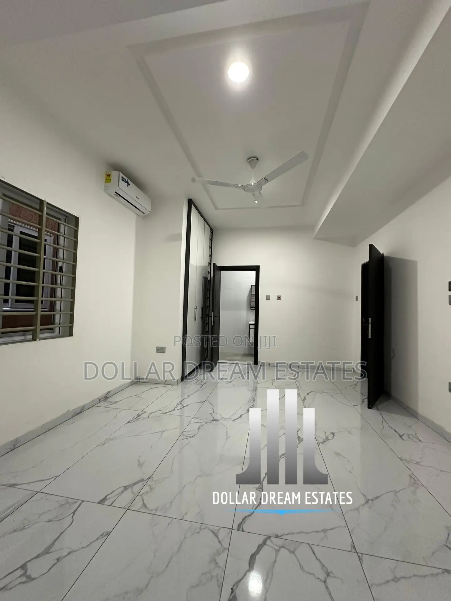 4bdrm House in Lake Side Estate for sale