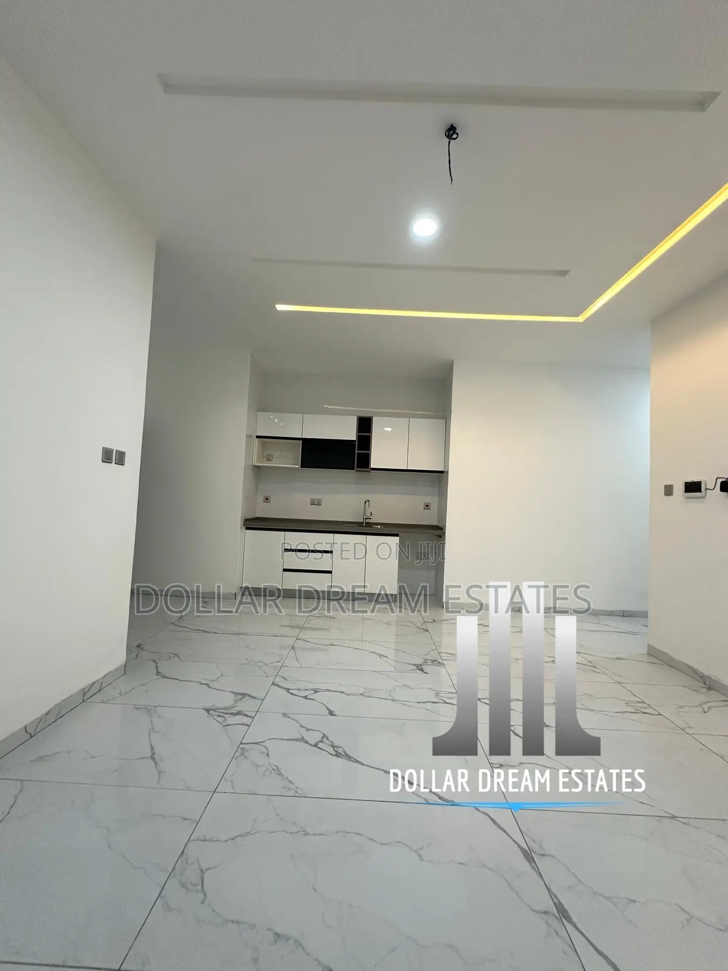 4bdrm House in Lake Side Estate for sale