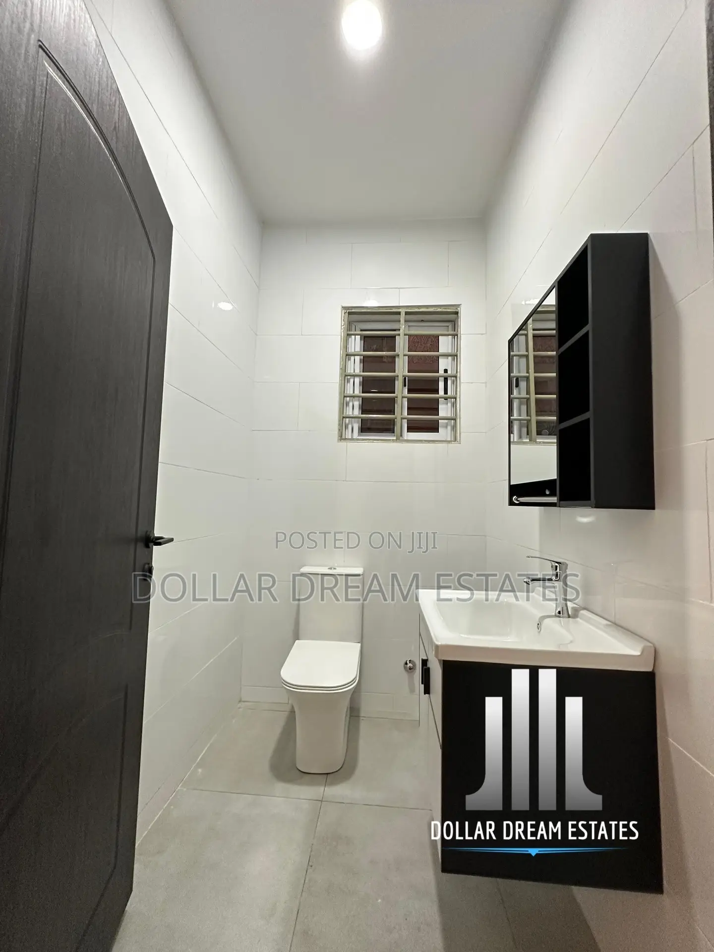 4bdrm House in Lake Side Estate for sale