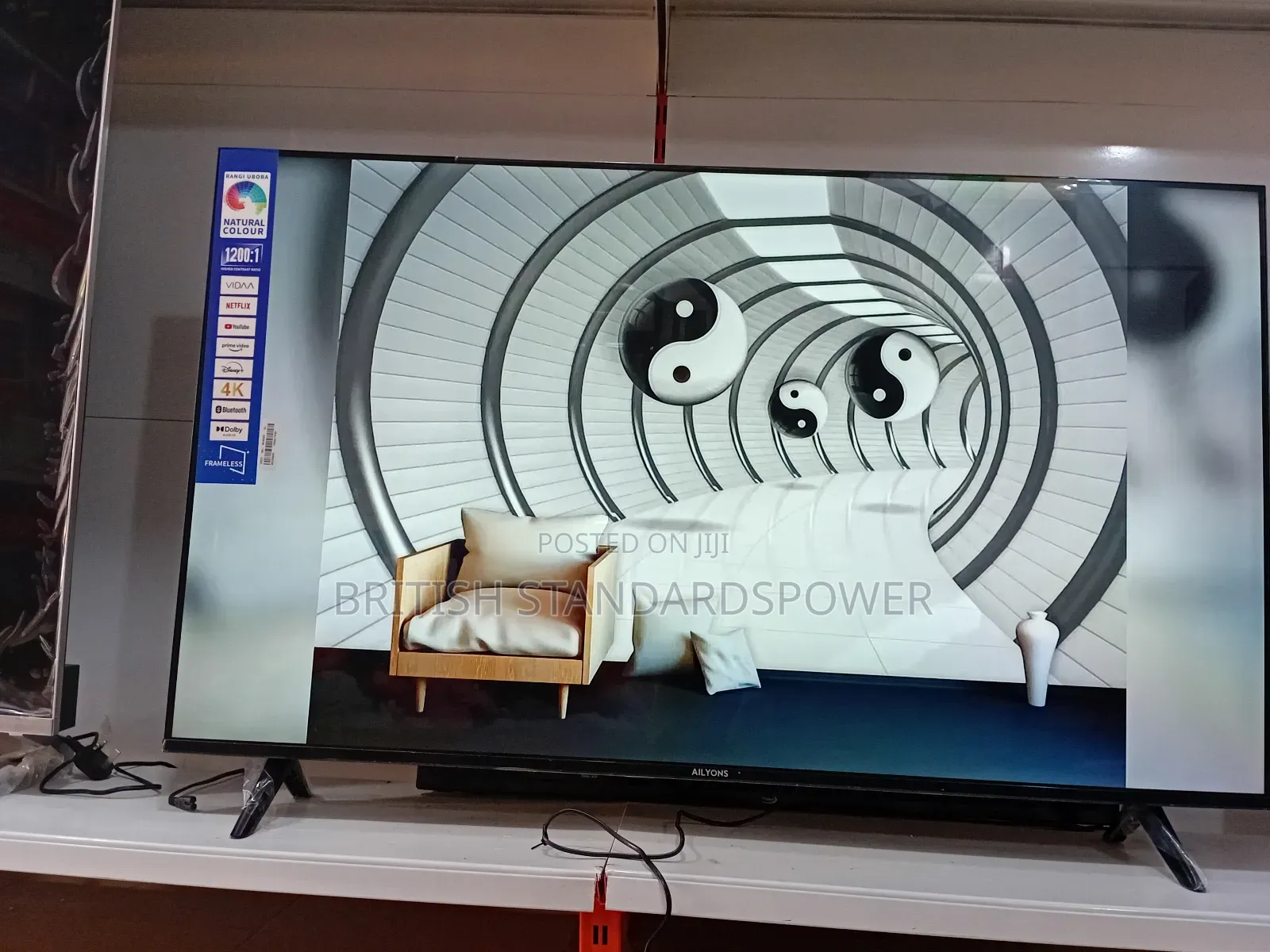 Big Screen Happiness Ailyons 55”