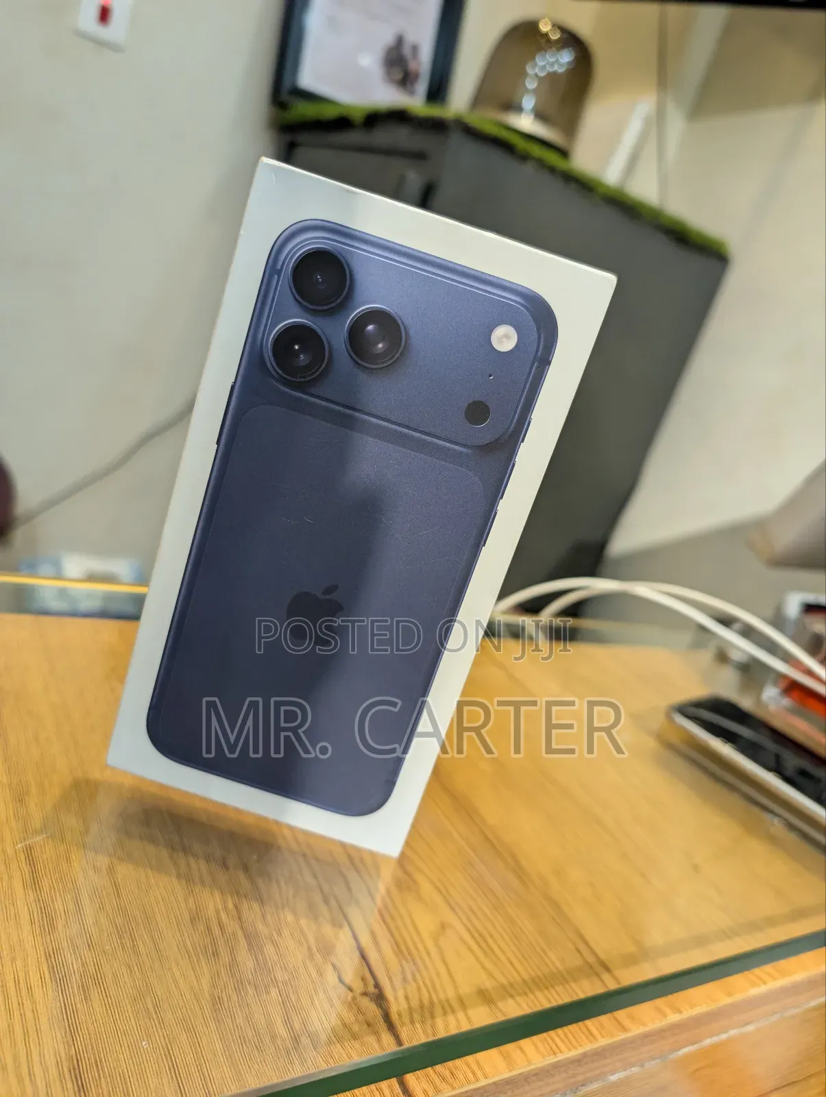 New Apple iPhone 17 Pro Max 256 GB Blue