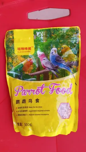 Parrot Feed