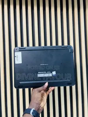 Laptop Dell Latitude 11 3190 4GB Intel SSD 640GB