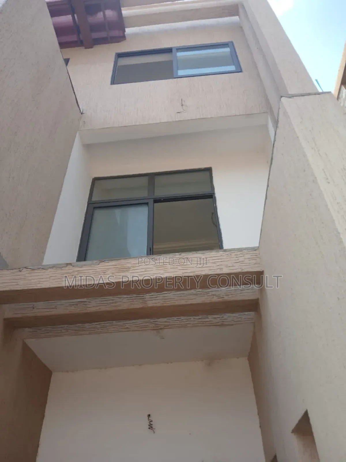 3bdrm House in Tseaddo for sale