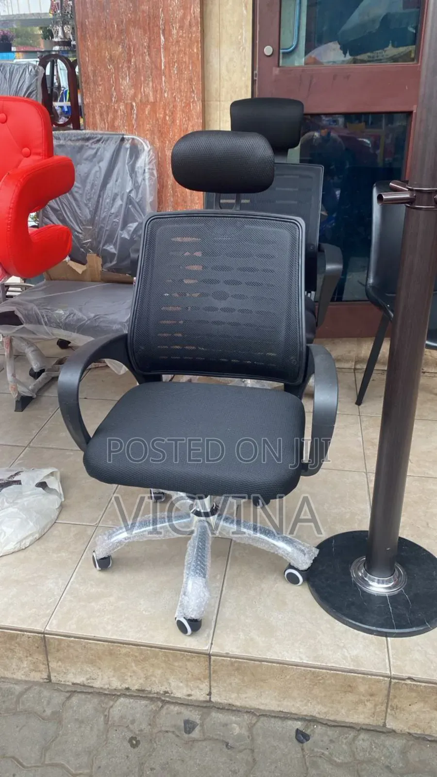 Swivel Office Chair