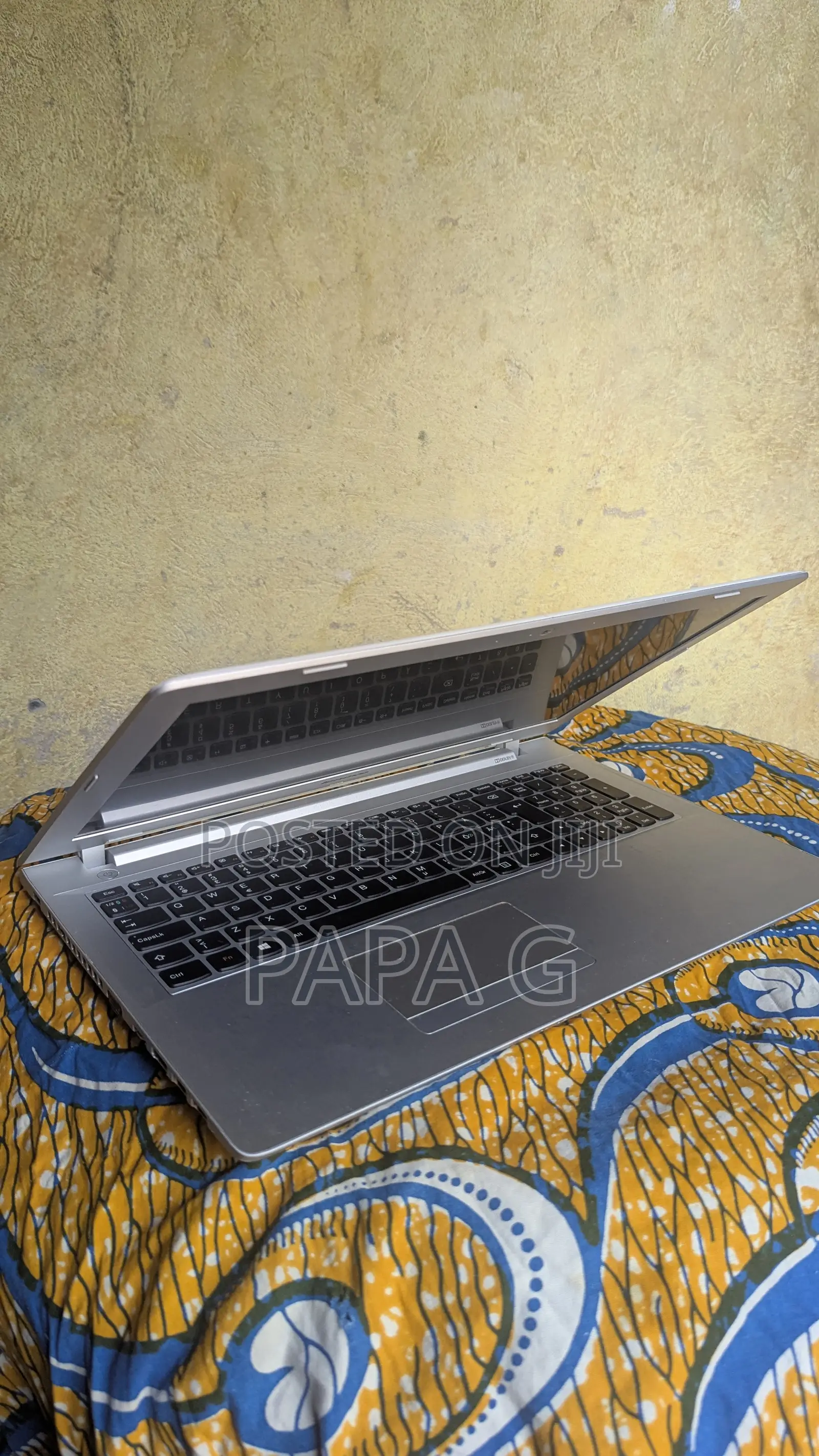 Laptop Lenovo A8 8GB AMD A8 HDD 1T