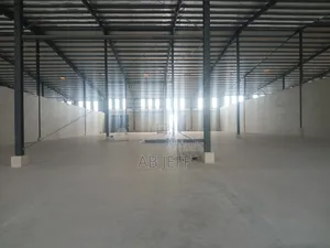Spacious Warehouse at Kaase