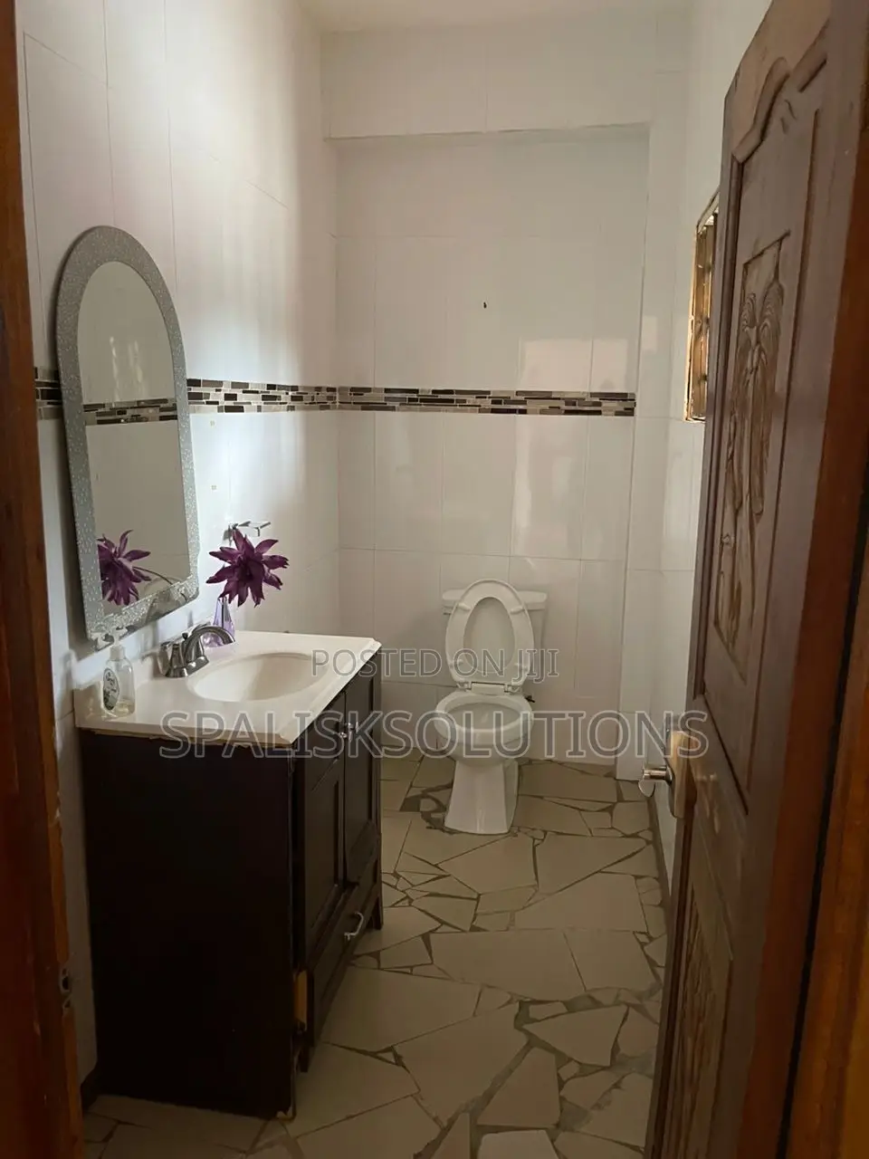 Furnished 6bdrm House in Pokuase Leisure for sale