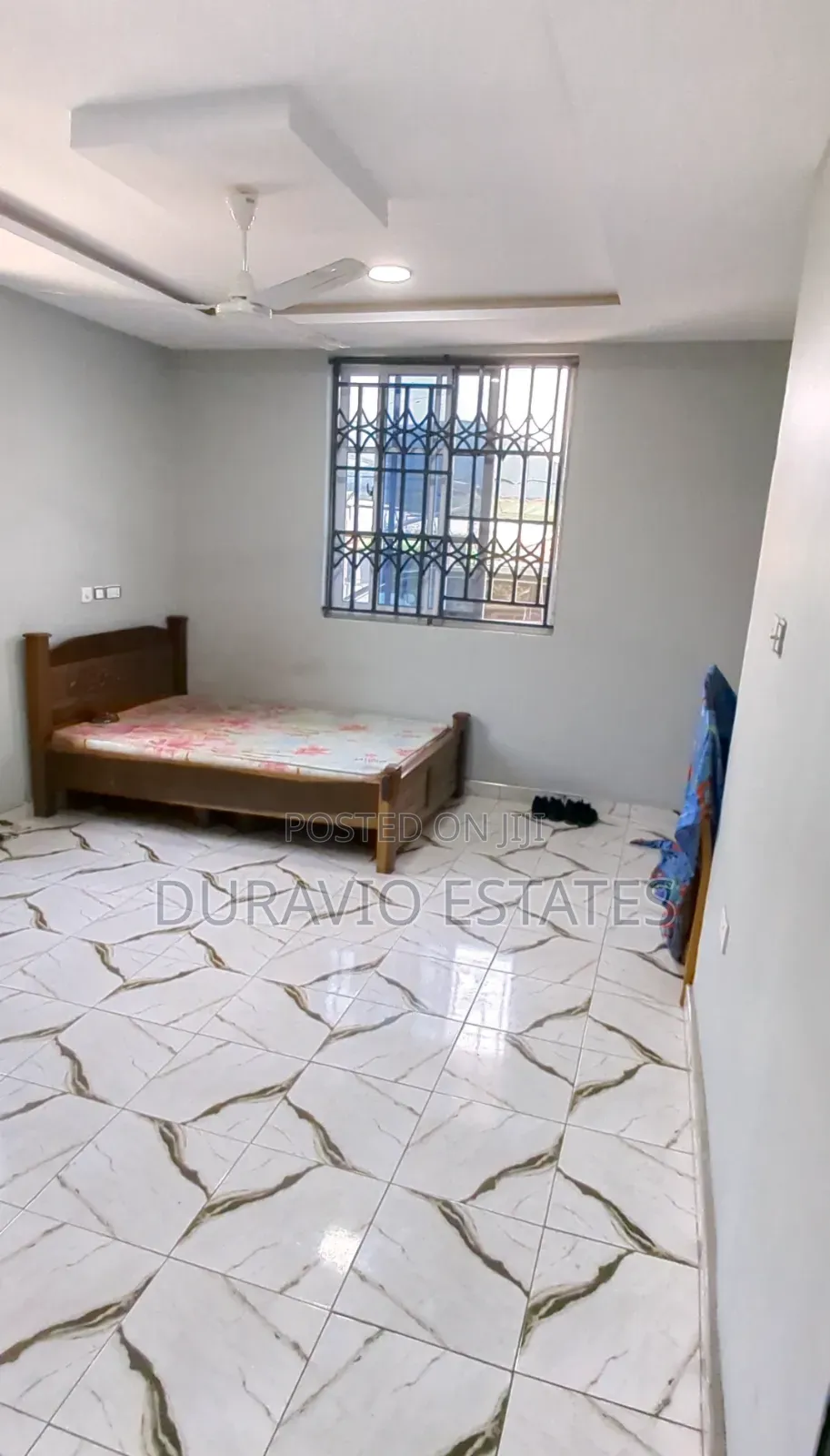 6bdrm House in Abrepo, Adjacent, Kumasi Metropolitan for sale