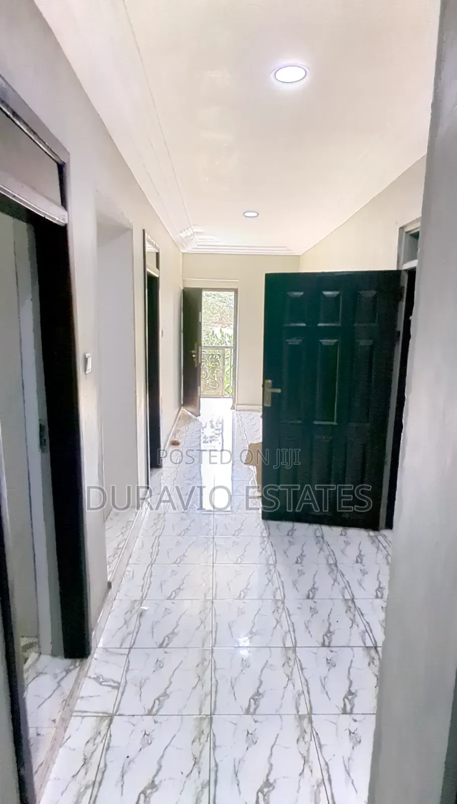6bdrm House in Abrepo, Adjacent, Kumasi Metropolitan for sale