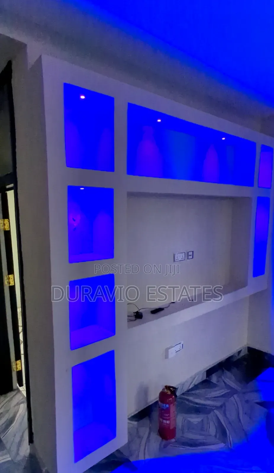 6bdrm House in Abrepo, Adjacent, Kumasi Metropolitan for sale