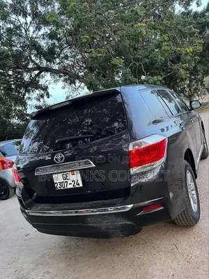 Toyota Highlander Suvs Available for Rentals!