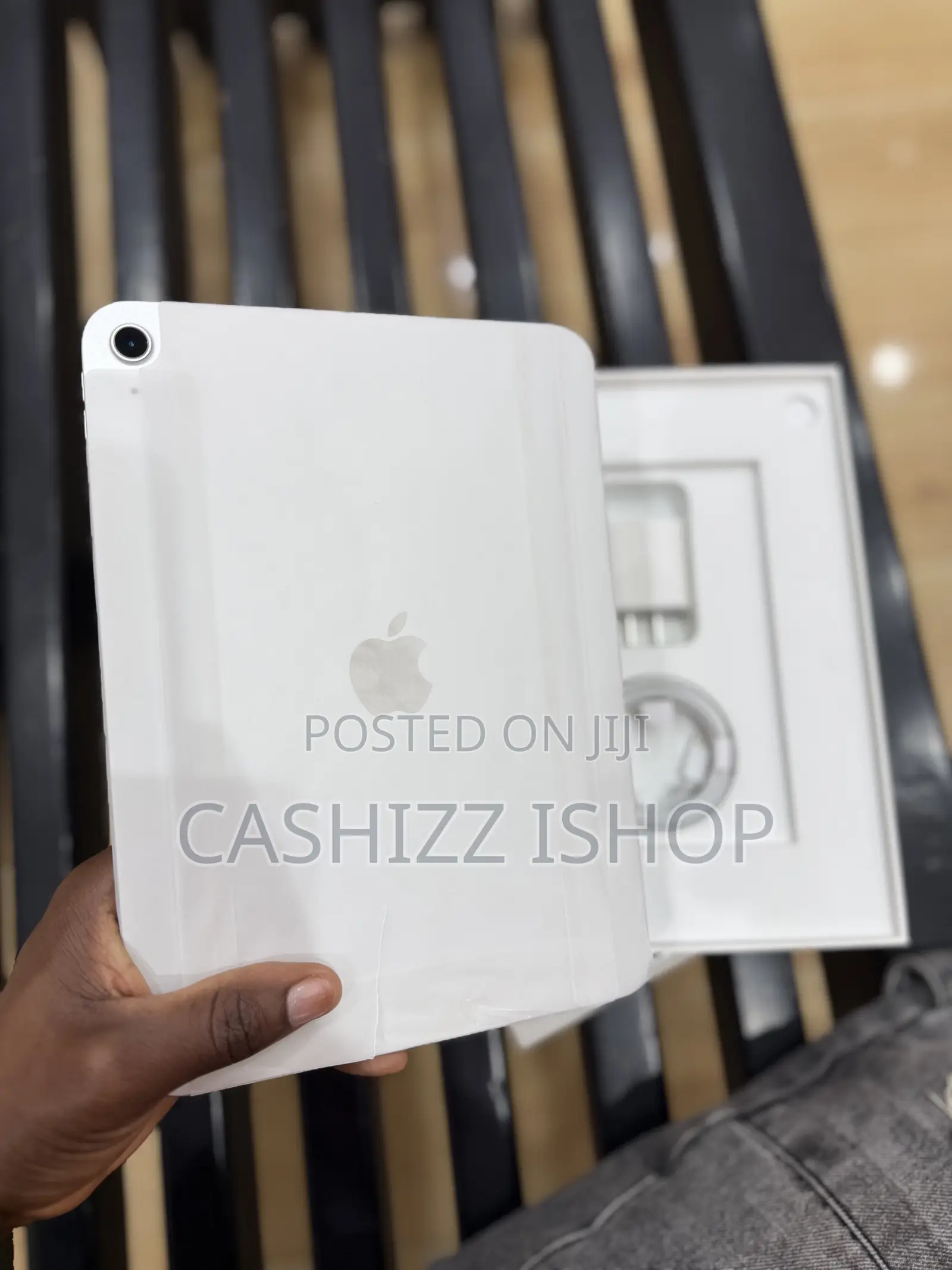 New Apple iPad (2025) 128 GB Blue