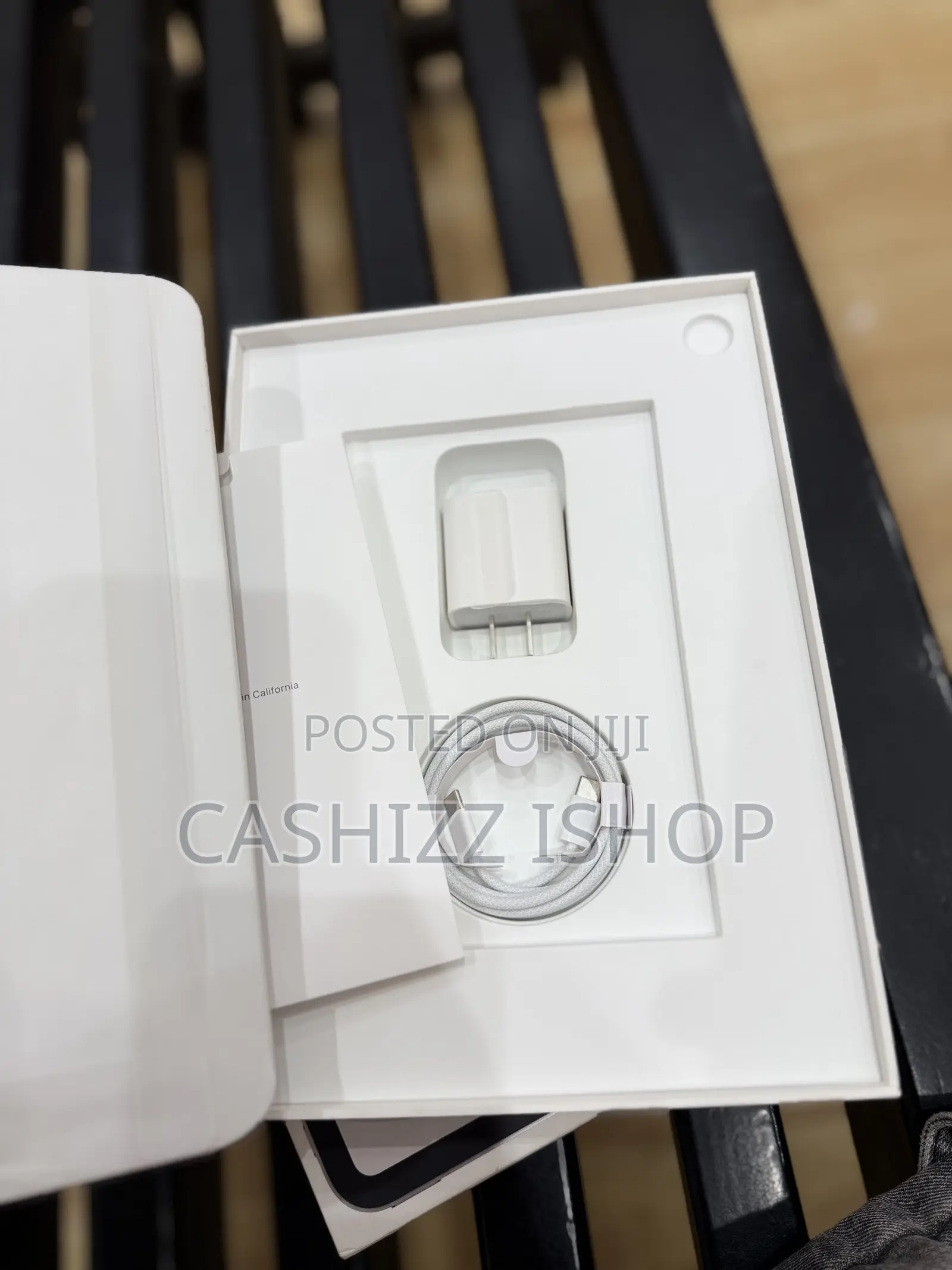 New Apple iPad (2025) 128 GB Blue