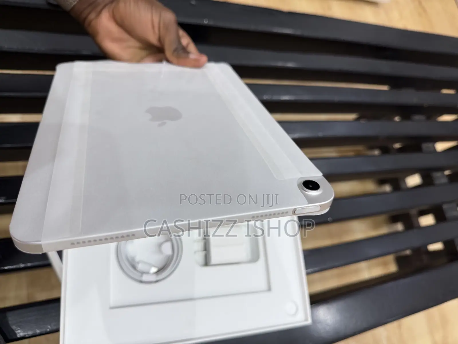 New Apple iPad (2025) 128 GB Blue