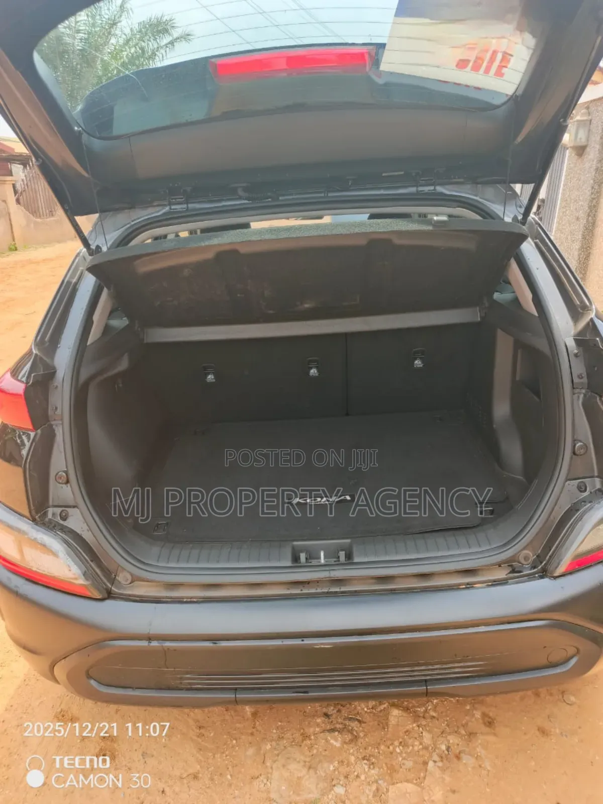 Hyundai Kona SE 2023 Black