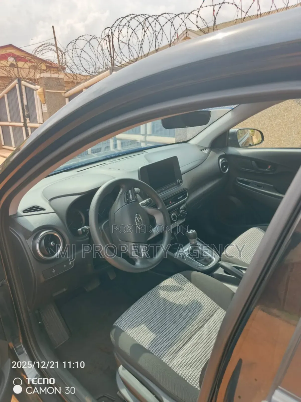 Hyundai Kona SE 2023 Black