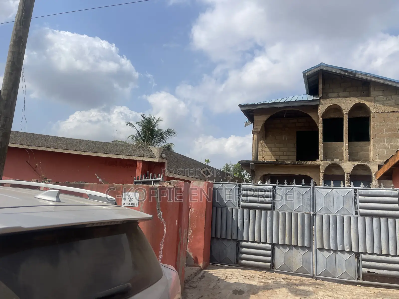 5bdrm House in Achimota for sale