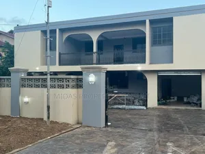 10bdrm House in Prime Tema for sale