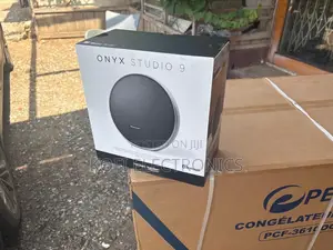 Onyx Studio 9 Authoritative, Bass-Loaded Speaker