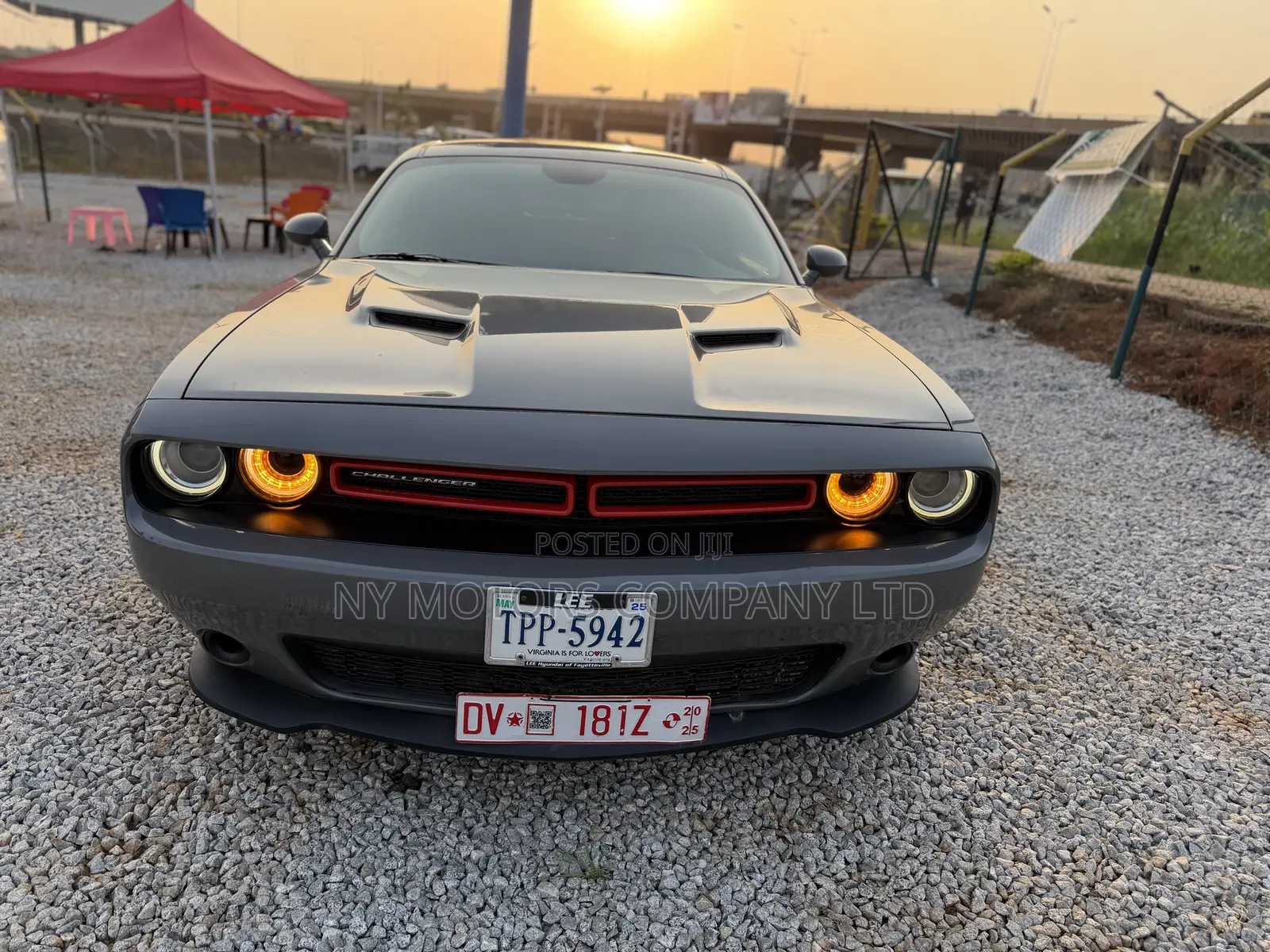 Dodge Challenger SXT RWD 2018 Gray