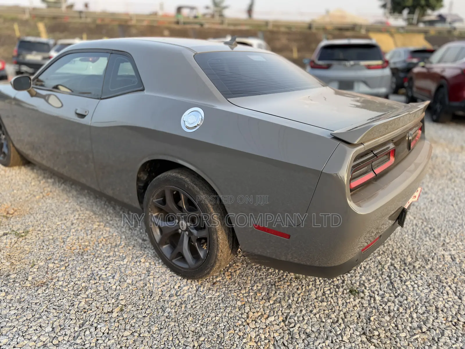Dodge Challenger SXT RWD 2018 Gray