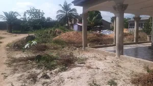 One Plot Single Room on Land for Sale at Opeikuma Polytank Road