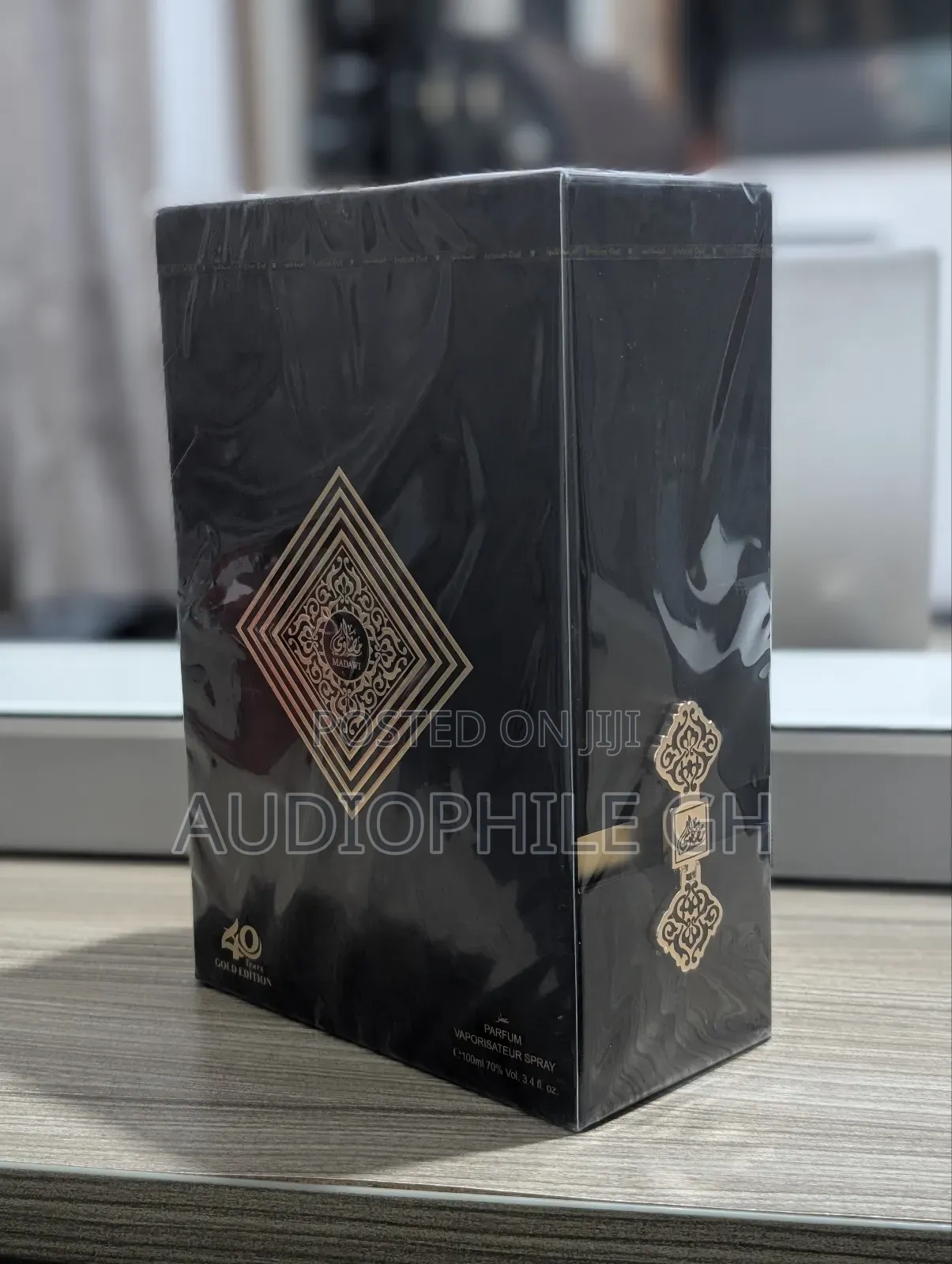 Arabian Oud Madawi 40 Years Gold Edition Perfume